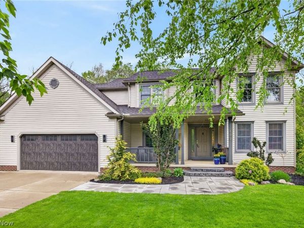 607 Highwood Drive, Cuyahoga Falls, OH 44223