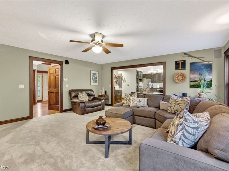 607 Highwood Drive, Cuyahoga Falls, OH 44223 Photo 4