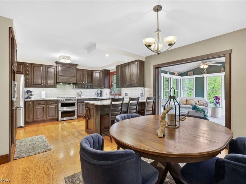 607 Highwood Drive, Cuyahoga Falls, OH 44223 Photo 6