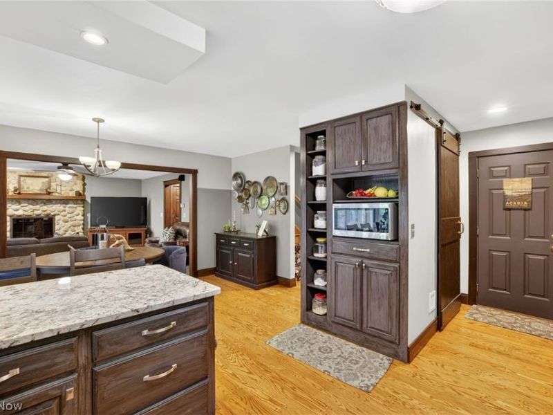 607 Highwood Drive, Cuyahoga Falls, OH 44223 Photo 9