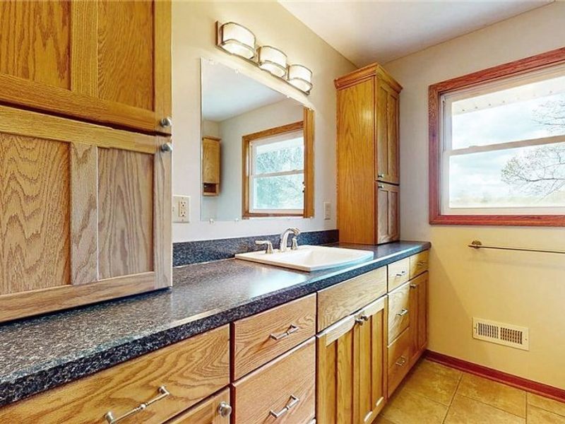 10525 Clay Street, Montville, OH 44064 Photo 17
