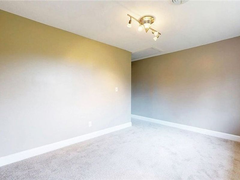 10525 Clay Street, Montville, OH 44064 Photo 31