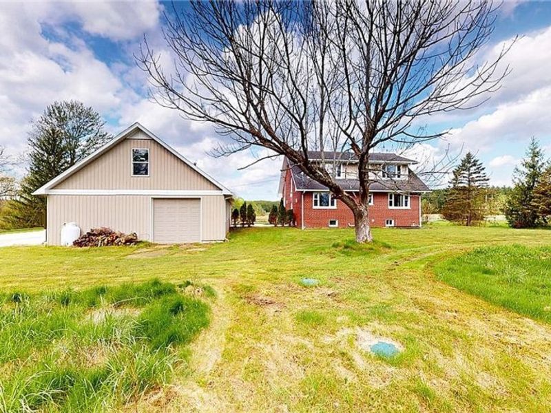 10525 Clay Street, Montville, OH 44064 Photo 6