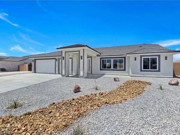 6920 Longmeadow Drive , Pahrump, NV 89061