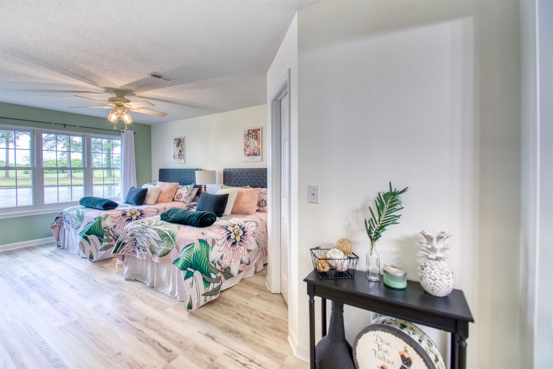 4960 Windsor Green Way Photo 15