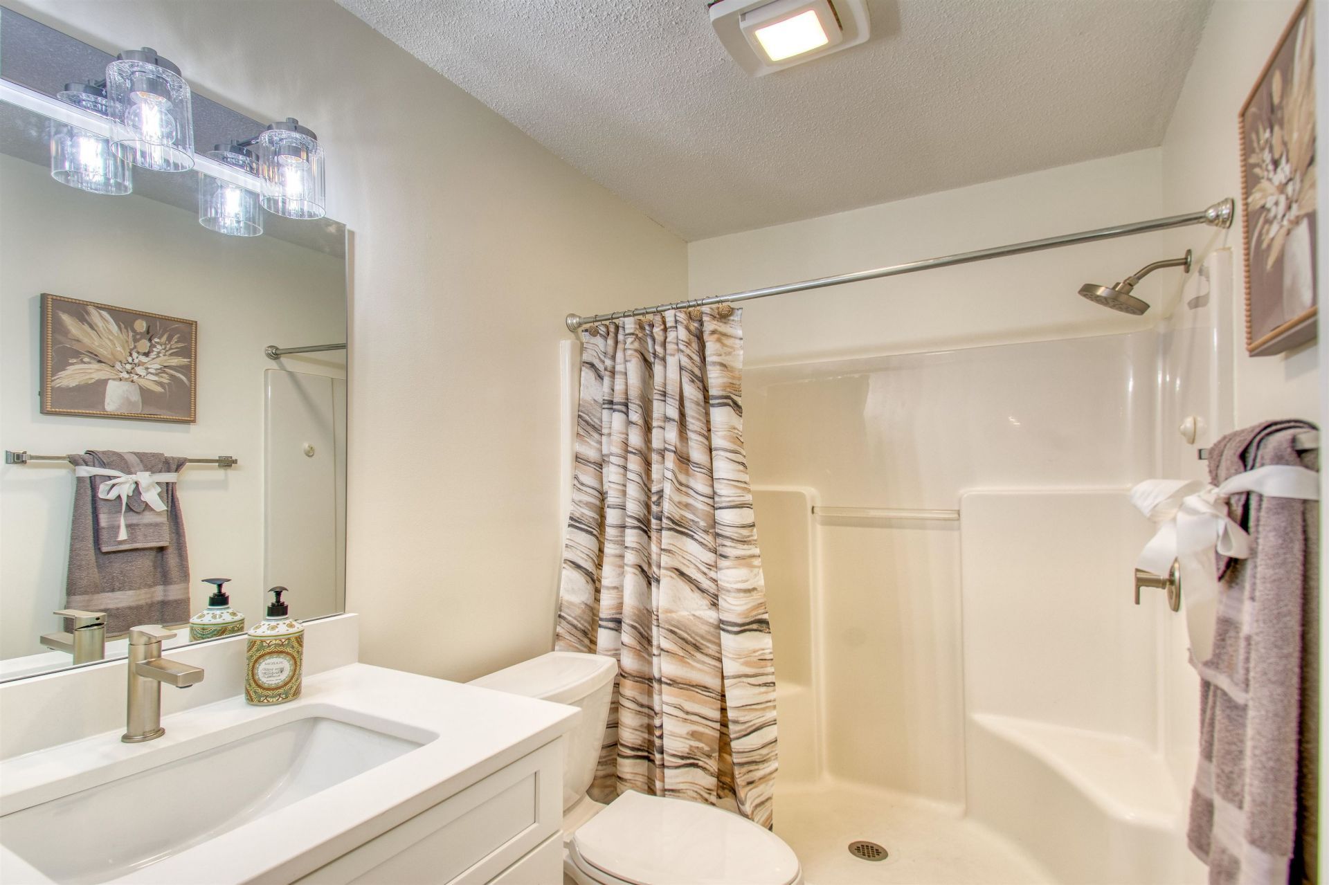 4960 Windsor Green Way Photo 21