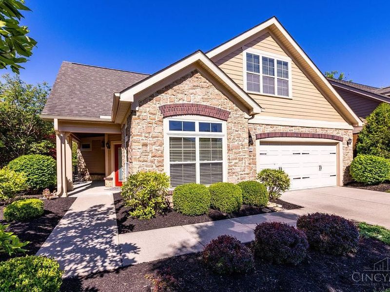 8703 Park Place Circle, West Chester, OH 45069 Photo 2