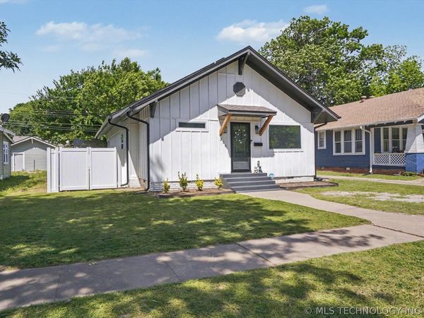 326 S Hickory Street , Sapulpa, OK 74066