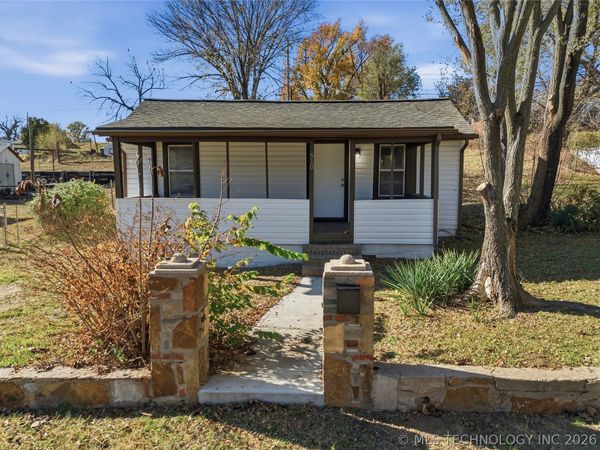 610 N Grant Avenue , Sand Springs, OK 74063