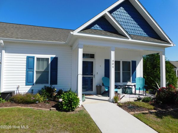 904 Pirates Landing Drive , Beaufort, NC 28516