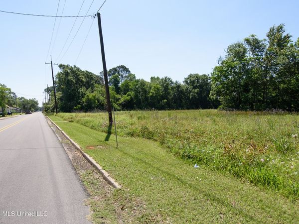 E Krebs Avenue, Pascagoula, MS 39567