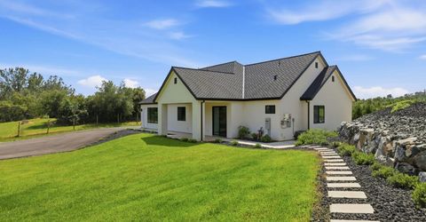 9764 Powerhouse Rd, Newcastle, CA 95658 Photo