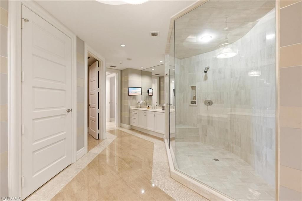 4501 Gulf Shore Blvd N, Unit 404, Naples, FL 34103 Photo