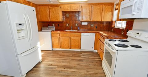 10 E J Street, Sparks, NV 89431 Photo