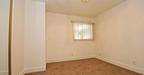10 E J Street, Sparks, NV 89431 Photo