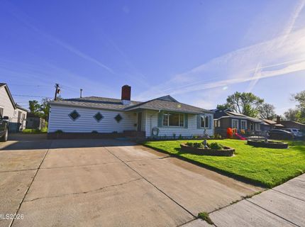 10 E J Street, Sparks, NV 89431 Photo