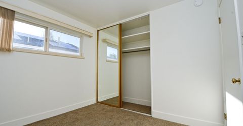 10 E J Street, Sparks, NV 89431 Photo