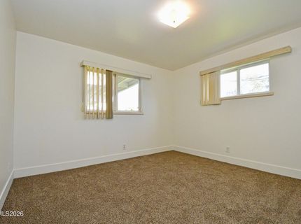 10 E J Street, Sparks, NV 89431 Photo