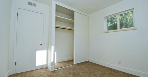 10 E J Street, Sparks, NV 89431 Photo