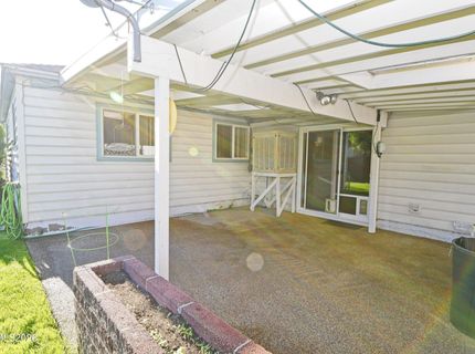 10 E J Street, Sparks, NV 89431 Photo