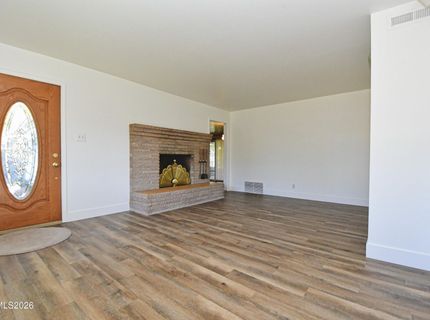 10 E J Street, Sparks, NV 89431 Photo