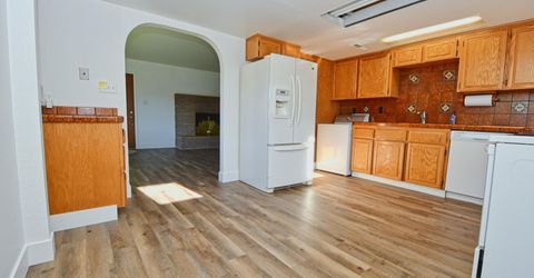 10 E J Street, Sparks, NV 89431 Photo