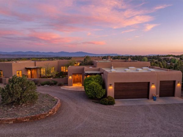 12 E Golden Eagle , Santa Fe, NM 87506