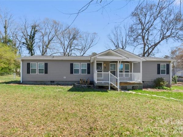 326 Belton Avenue , Mount Holly, NC 28120