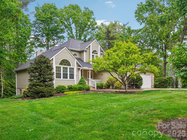 38 Forest Knoll Drive , Weaverville, NC 28787