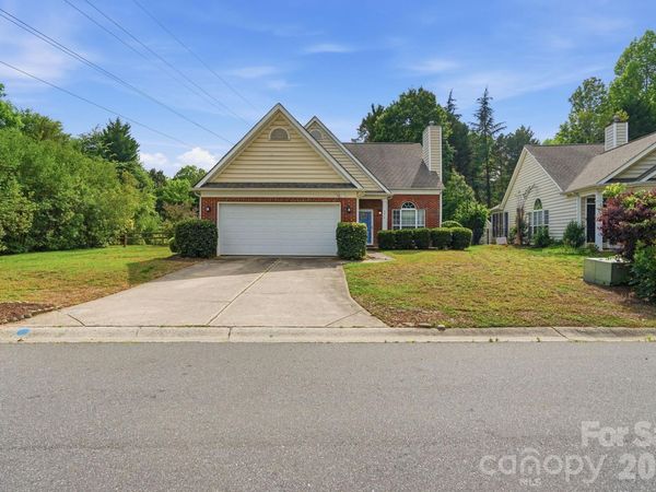 6914 Weirton Place , Charlotte, NC 28226
