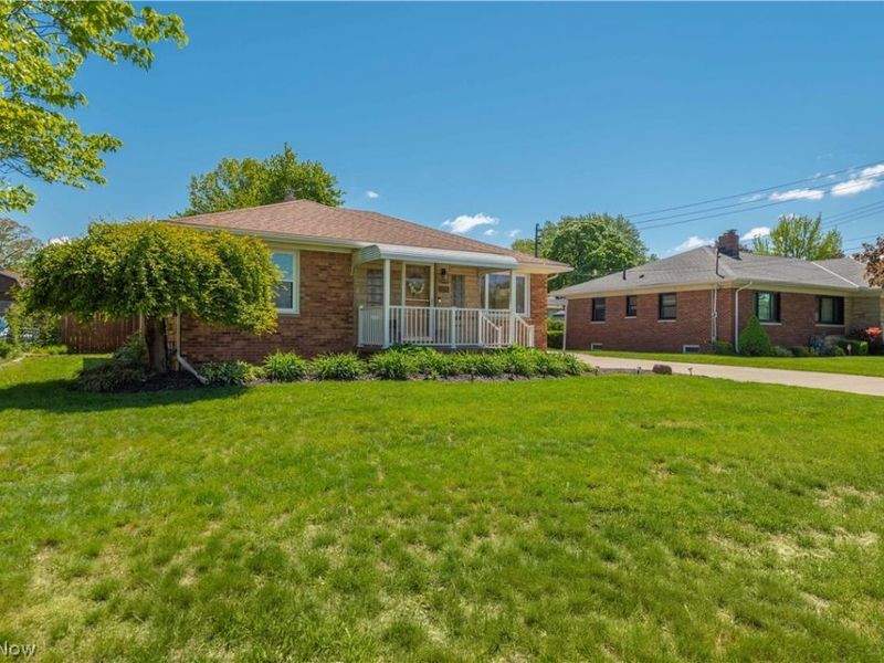 3209 Tressa Avenue, Lorain, OH 44052 Photo 2