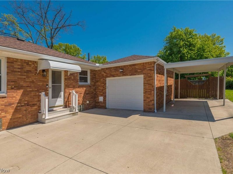 3209 Tressa Avenue, Lorain, OH 44052 Photo 4