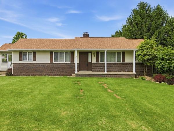 116 Woodland Acres Lane, Rostraver, PA 15012