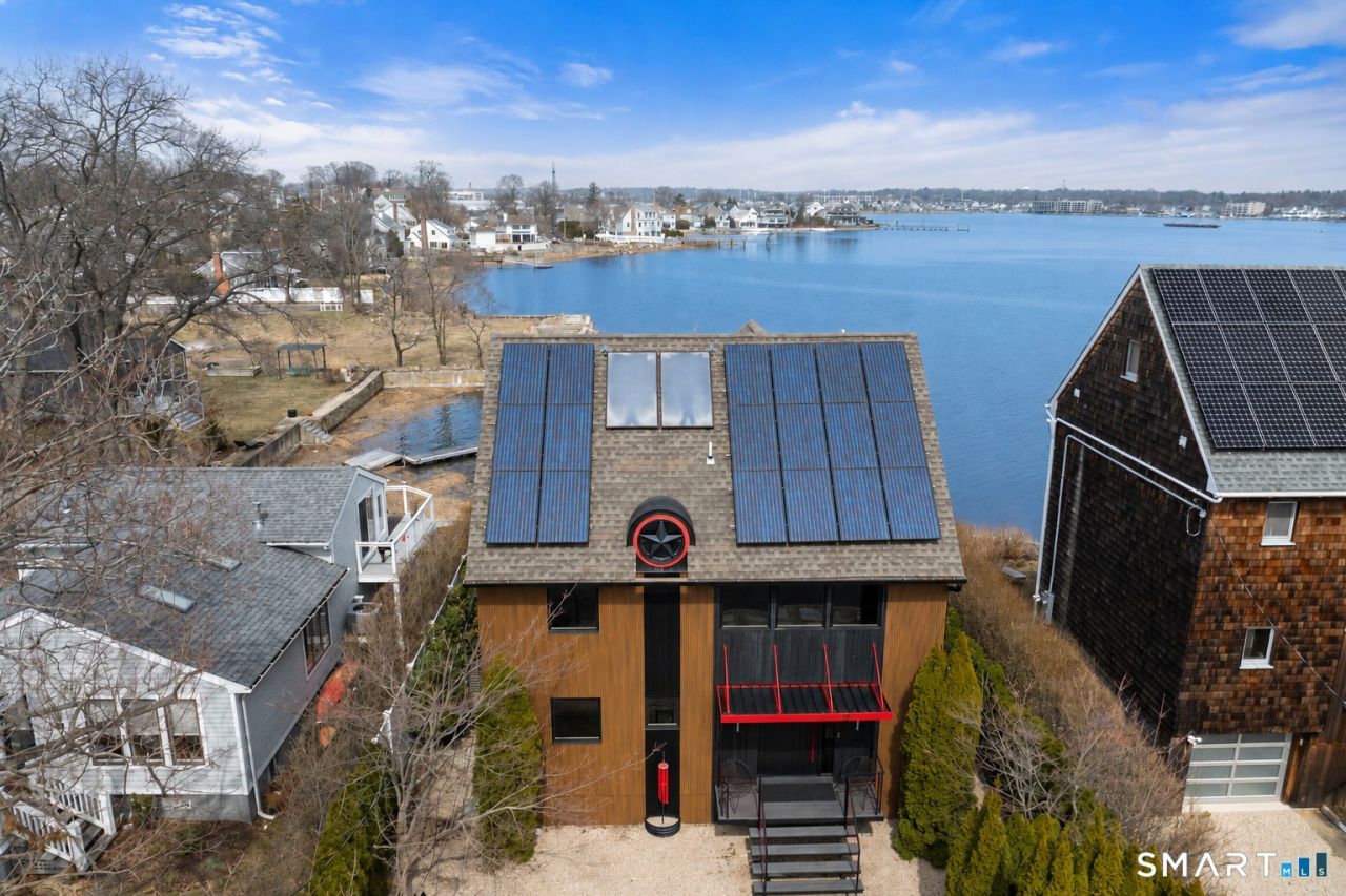 17 Seabreeze, Norwalk, CT 06854 Main Photo