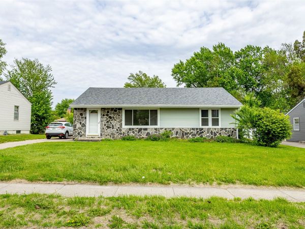 917 12th Street, West Des Moines, IA 50265
