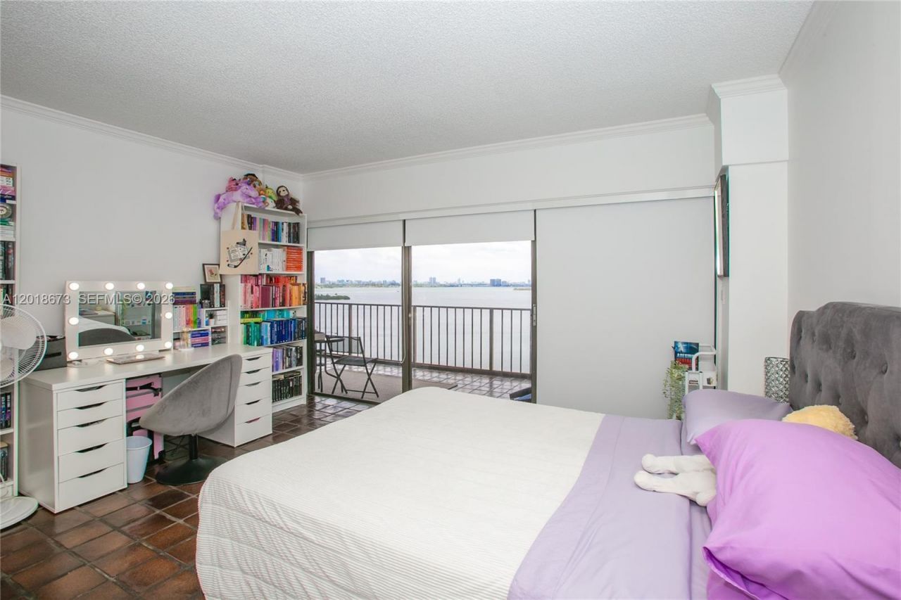 1800 NE 114th St , Unit 1207, Miami, FL 33181 Photo