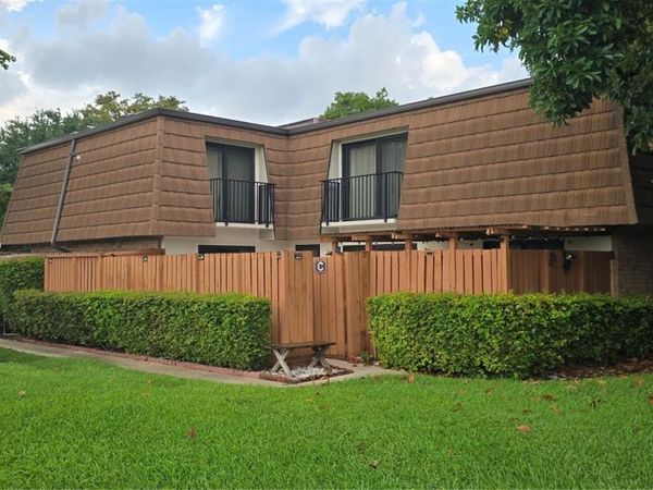 9111C SW 20th St , Davie, FL 33324