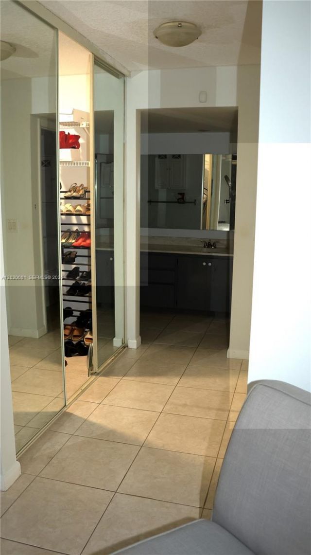 9111c SW 20th St , Davie, FL 33324 Photo