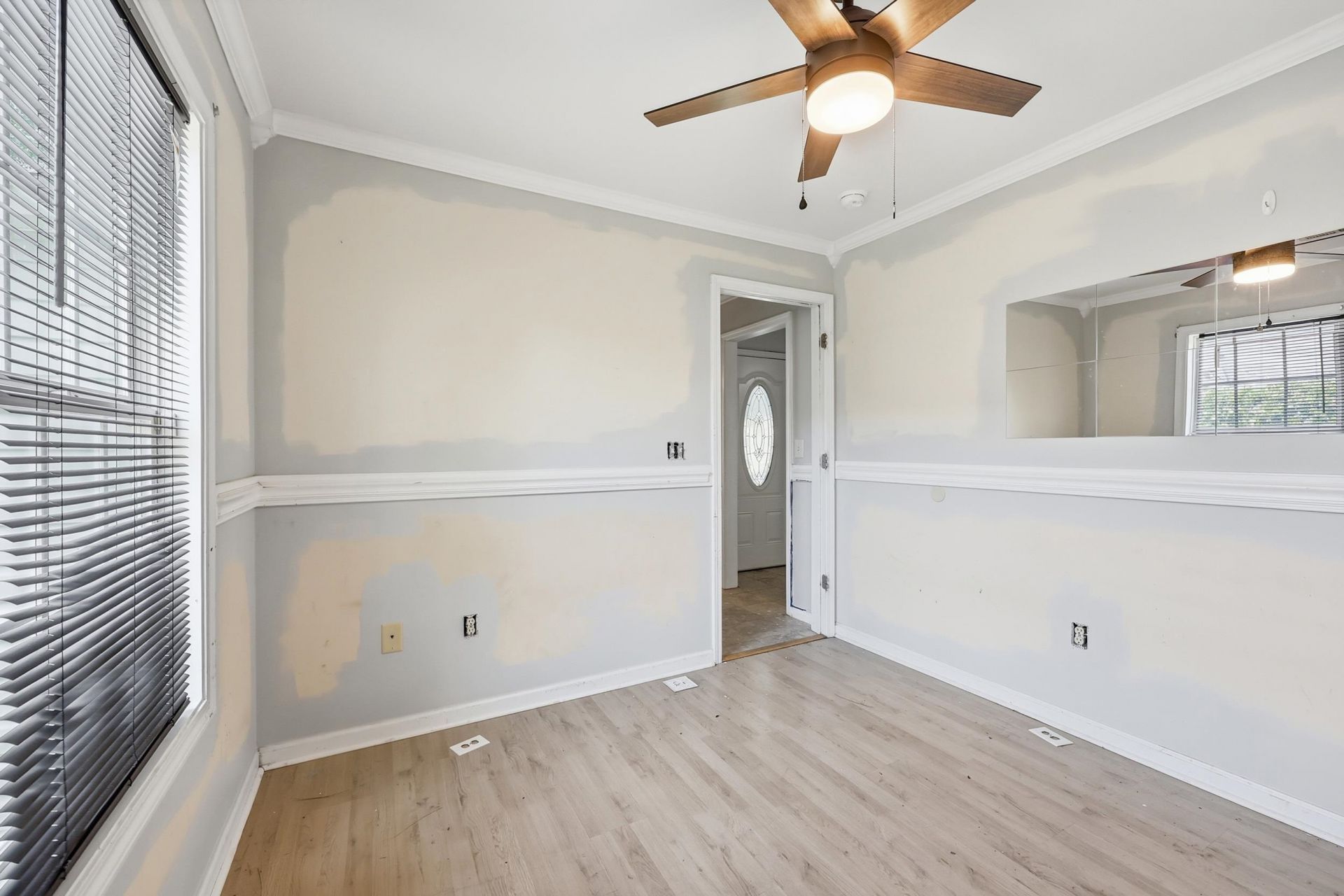 3950 Mayfield Dr.  Photo 16