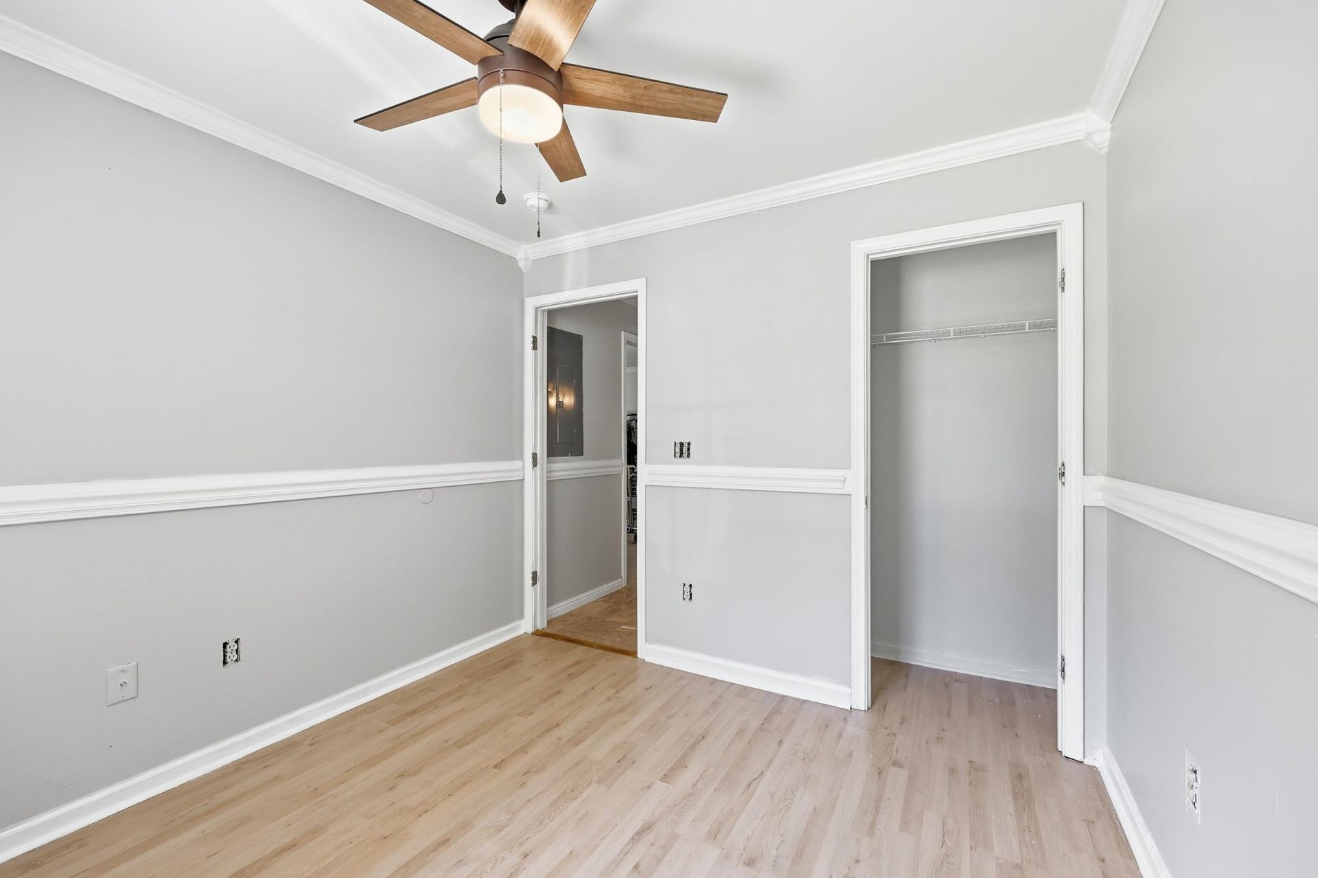 3950 Mayfield Dr.  Photo 18