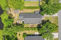 3950 Mayfield Dr.  photo 4