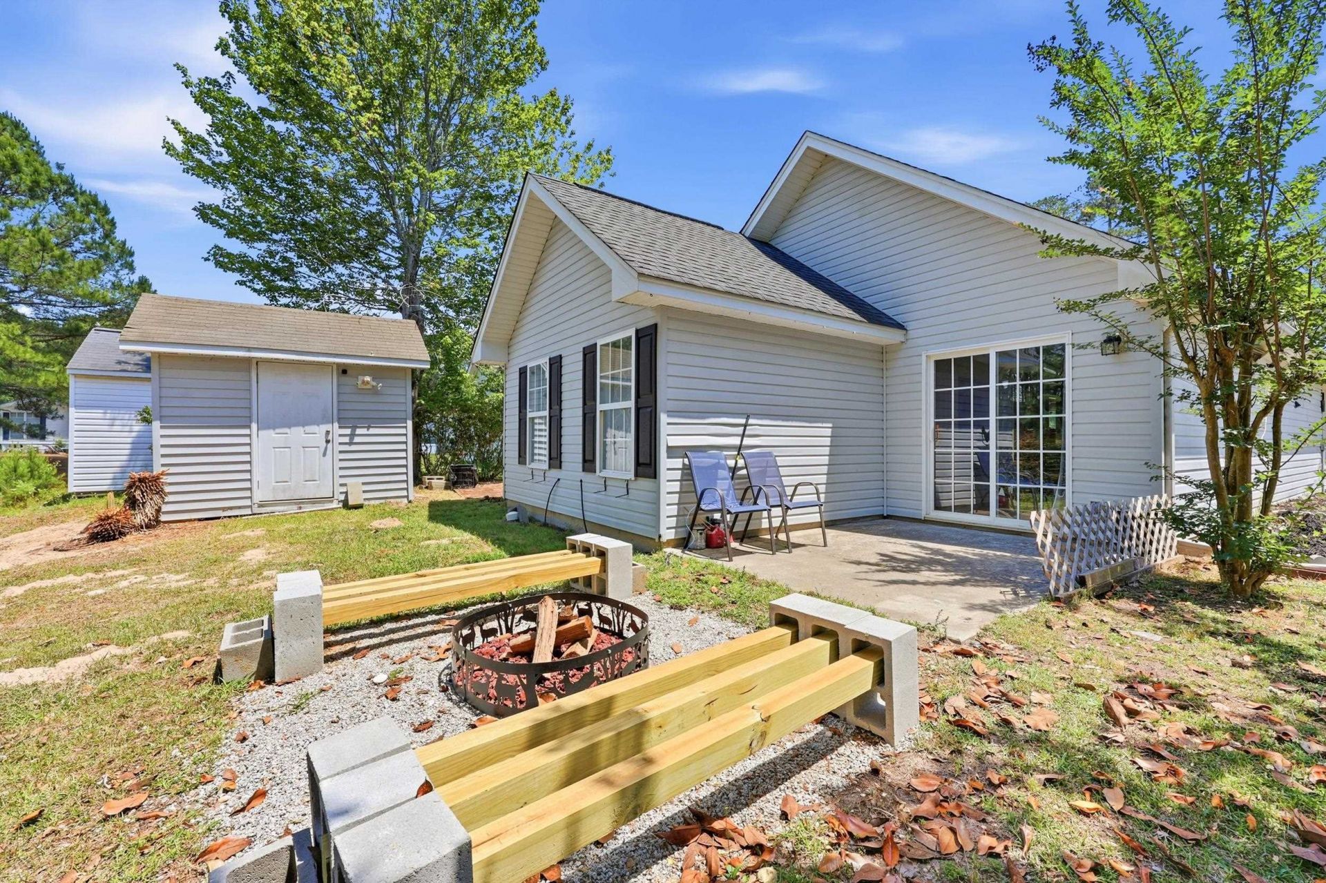 3950 Mayfield Dr.  Photo 24
