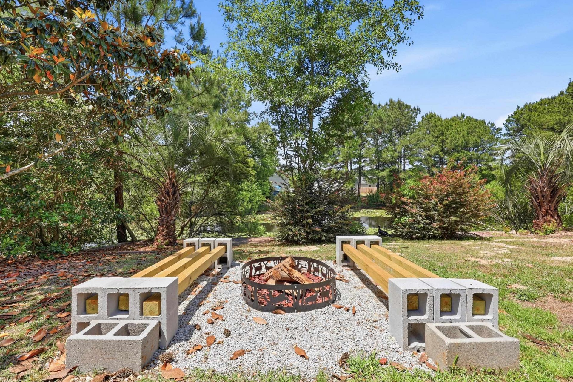 3950 Mayfield Dr.  Photo 27