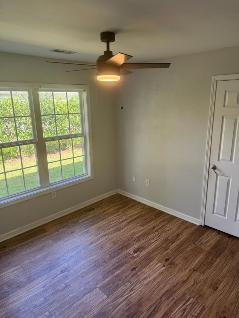 3950 Mayfield Dr. Photo 40