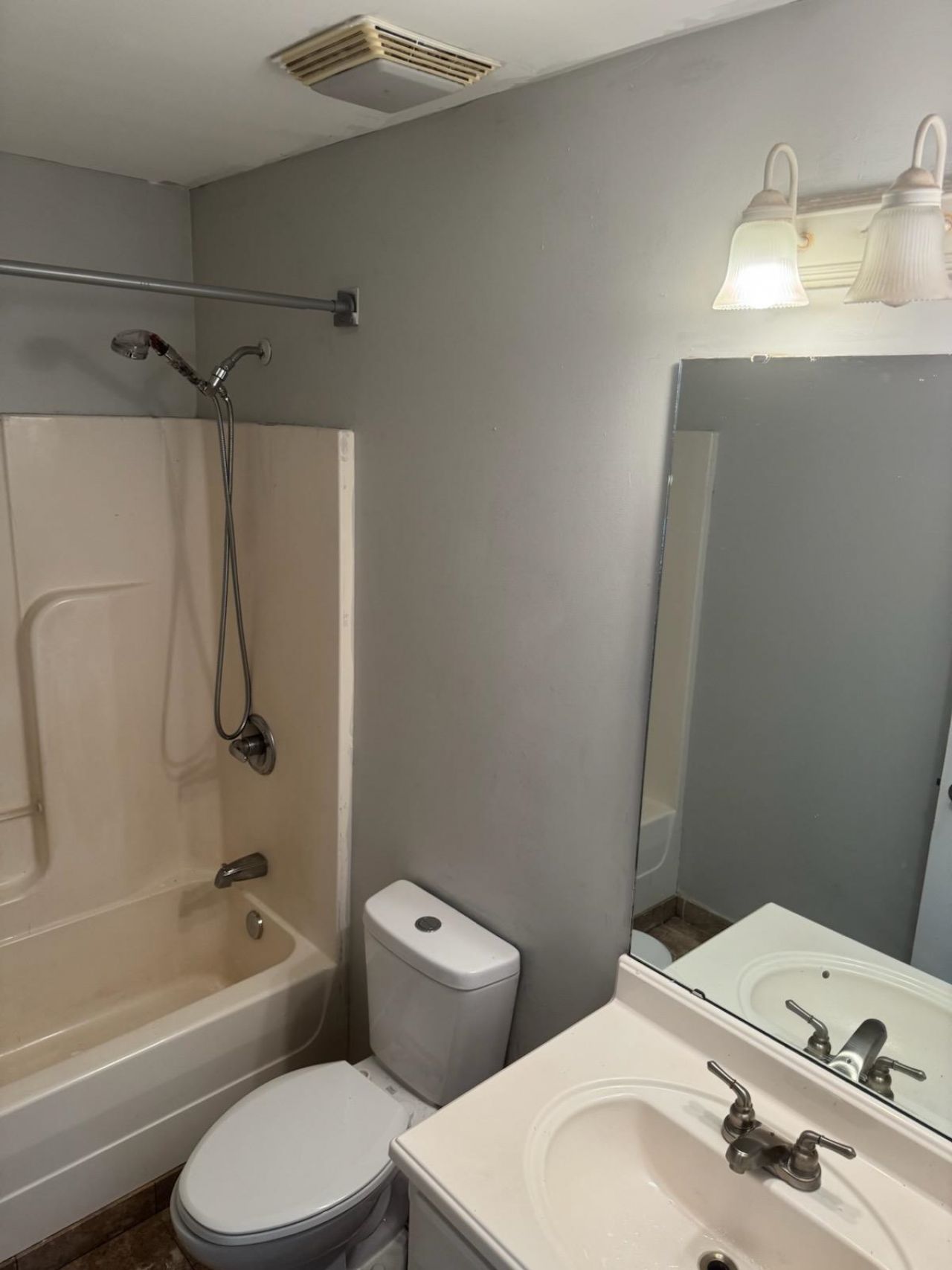 3950 Mayfield Dr. Photo 43