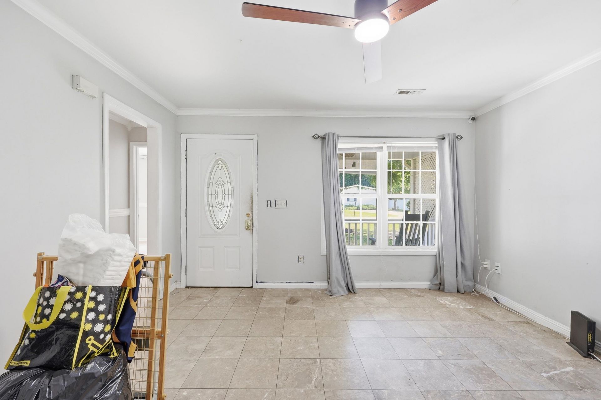 3950 Mayfield Dr.  Photo 6