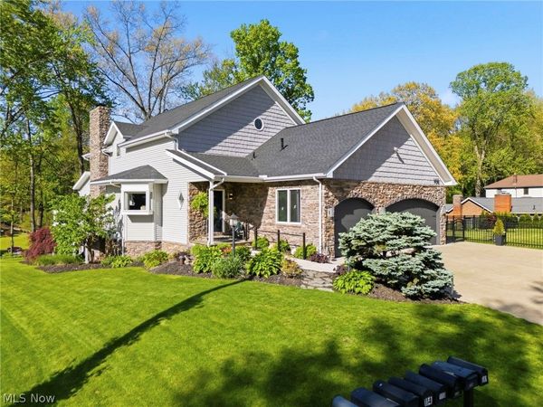 108 Spruce Drive NW, North Canton, OH 44720