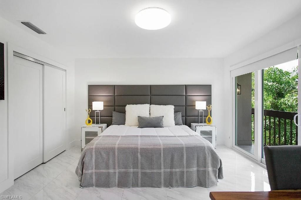 995 9th Ave S, Unit 4, Naples, FL 34102 Photo