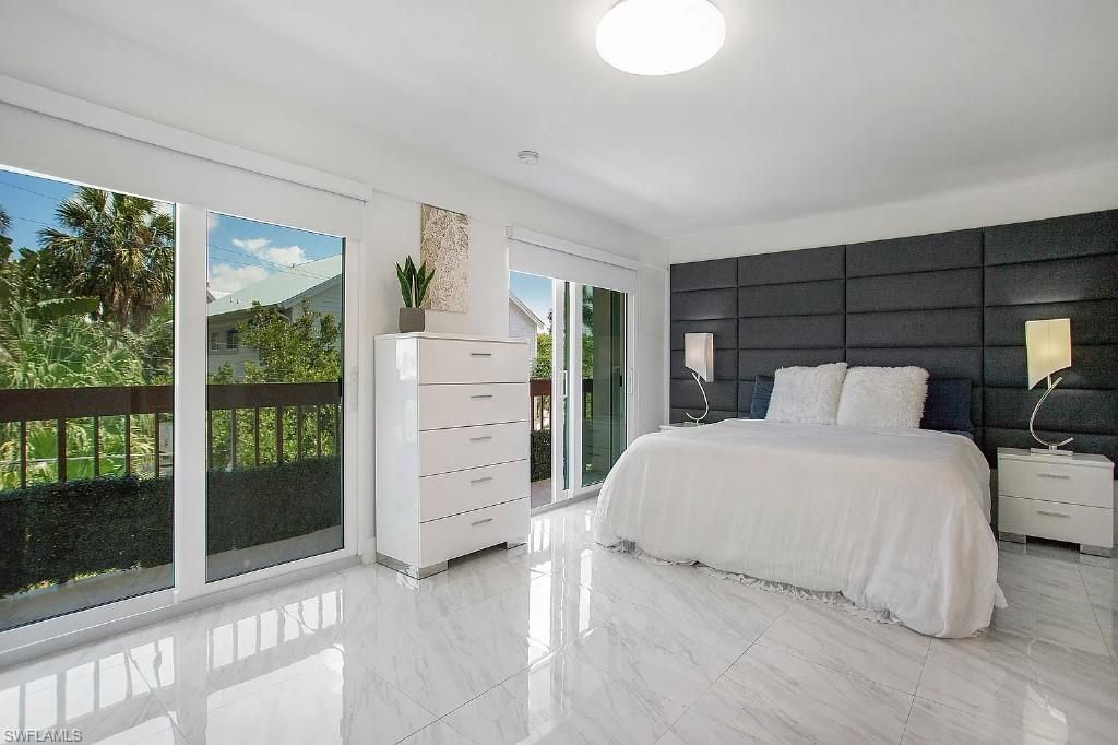 995 9th Ave S, Unit 4, Naples, FL 34102 Photo