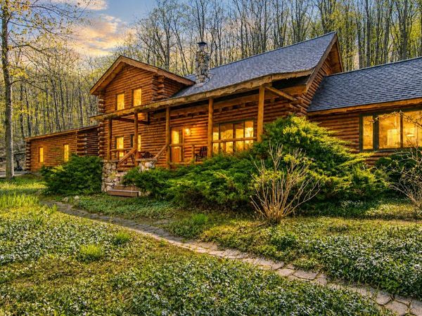 151 S Crestwood Drive, Suttons Bay, MI 49682